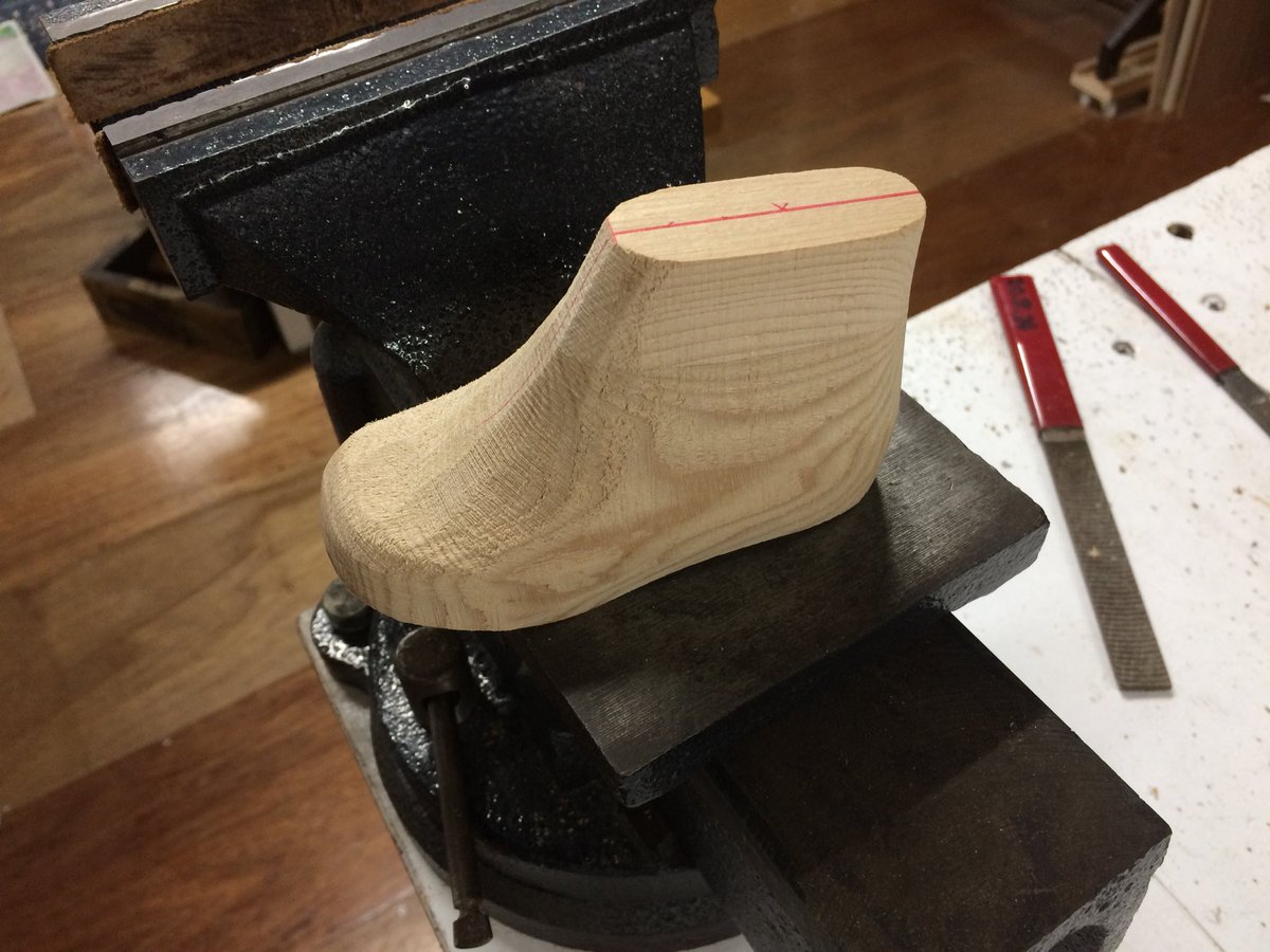 Kurokio 靴 木型製作 こんにちは ベビーシューズの木型を作りました 靴教室 木型教室 靴 木型の ご注文は当店まで オーダー靴 Lastmaking 木型 木型製作 木型作り 靴作り 靴教室 木型教室 神戸 Shoemaker 靴職人 Last Shoemaking Kurokio 靴 木型製作 こんにちは ベビーシューズの木型を作りました 靴教室 木型教室 靴 木型の ご注文は当店まで オーダー靴 Lastmaking 木型 木型製作 木型作り 靴作り 靴教室 木型教室 神戸 Shoemaker 靴職人 Last Shoemaking