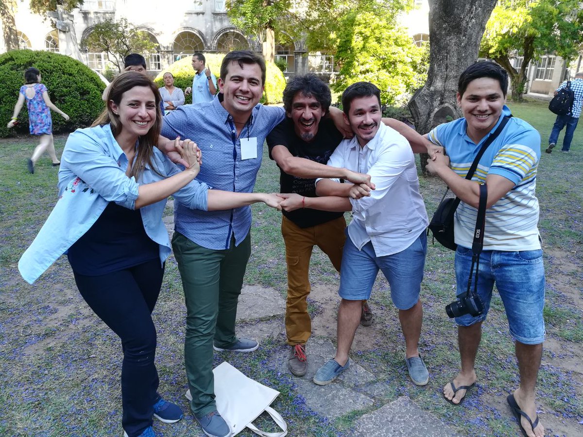 SomosJesuitas's tweet photo. #EnREDdarnos se ha visto como el inicio de una nueva etapa para los comunicadores de la Compañía de Jesús, ya que ahora podemos generar sinergias entre nosotros y vincularnos como cuerpo apostólico. 
Leer nota aquí: https://t.co/6LlenB74Qw

#Jesuitas #Comunicadores #Jesuits https://t.co/yUO0TSTqAm