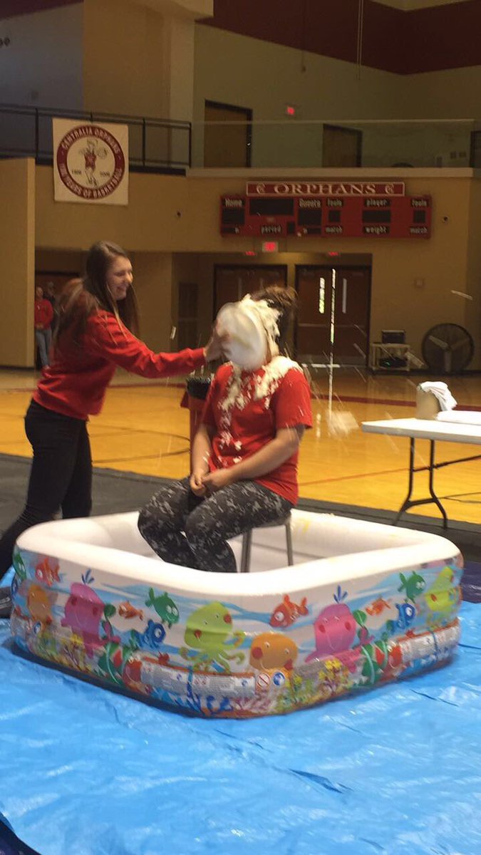 MalloryKauling's tweet photo. That smile says @WendlingChloe enjoyed this a little too much. @ctownsb #pie2face #upthenose #youarentsorry https://t.co/r6xXgRchd3