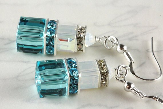 Crystal_Fantasy's tweet photo. Turquoise Swarovski Earrings, Dangle https://t.co/u6UJFiyZwK via @EtsySocial #etsymntt #NancysCrystalFantasy #whiteopal #crystalcubes https://t.co/inrVeFi4aN