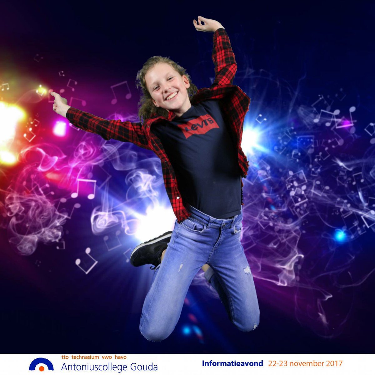 FotoProm's tweet photo. Antoniuscollege Gouda had afgelopen woensdag een gezellige en drukke informatieavond voor ouders en leerlingen groep 7 en 8
Natuurlijk waren wij erbij!
#fotoprom #fotopromteam #fotomarketing #greenscreen #informatieavond https://t.co/wcvYHtzHPU