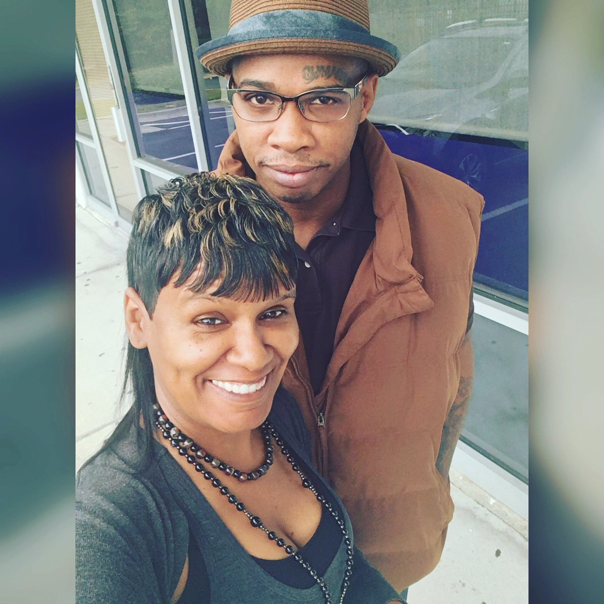 Aniya_PinnJeff's tweet photo. Skip The Plug & Get It #OUTDAMUD® 💯💯💯💯💯
#LoyaltyMakesFamily #AllFamilyNoFriends #InOurZone #PositiveVibesOnly #BlessUp https://t.co/ErIgHnhjfd