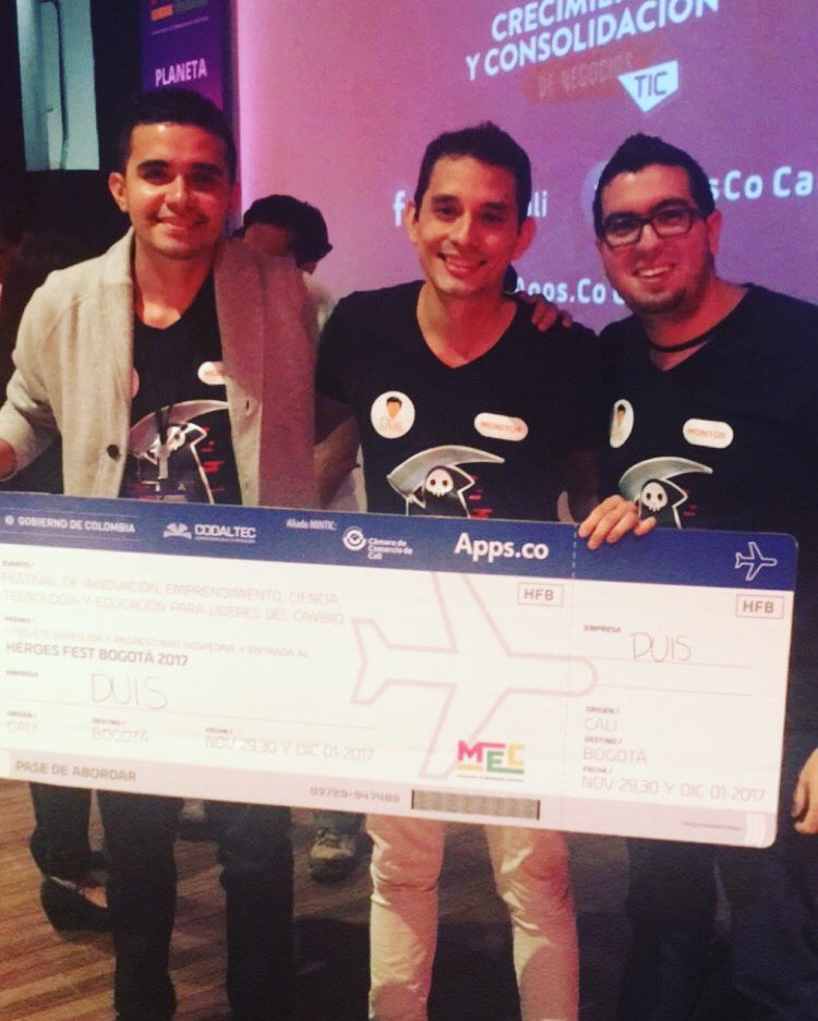 AppscoCali's tweet photo. Felicitaciones a @Duisco por su premio y viaje a #heroefest2017 https://t.co/0OTkeFrLWd