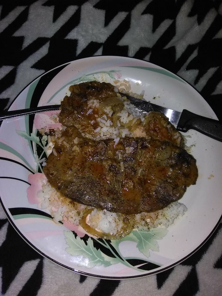 Whiteroadpromo's tweet photo. Hey Chef, what do you think of moms 5 star liver and onions? https://t.co/4vRHoqBu6V