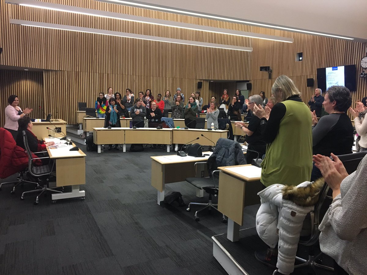 LaurentianAlum's tweet photo. A well deserved standing ovation for Dr. Susan James, program director of the School of Midwifery! Thank you! #LegacyLecture #LULimpact https://t.co/q3RXoZPdNo