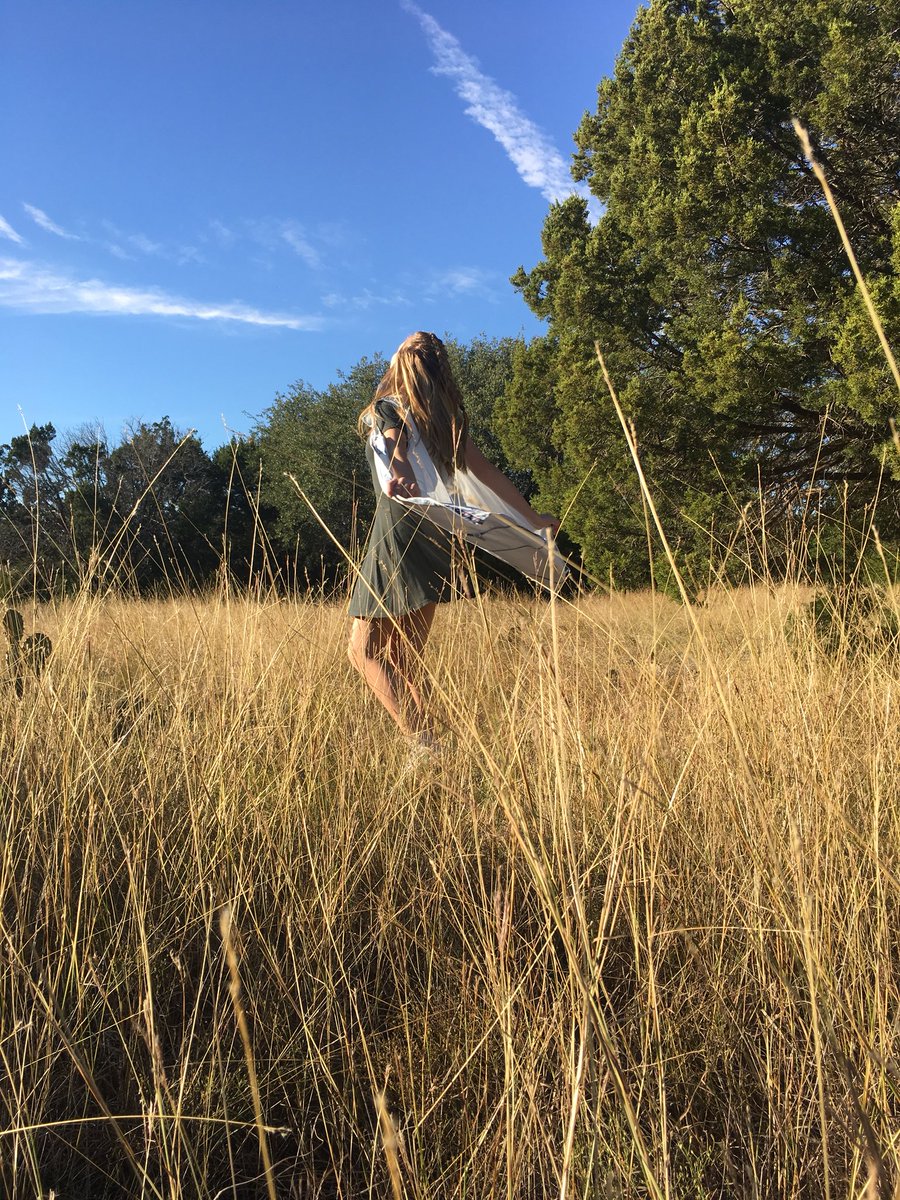 a_elizabeth02's tweet photo. 🌻🍂 https://t.co/A1EyAMzYLx