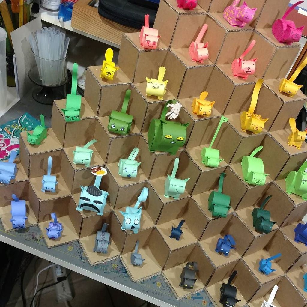 HandmadeDetroit's tweet photo. Eventually you start rebuilding that pyramid.
#nosleeptilducf #crafterssticktogether #ducf #makersgonnamake #detroit #handmadedetroit https://t.co/VygqdgmQqx https://t.co/ajXdovCWdT