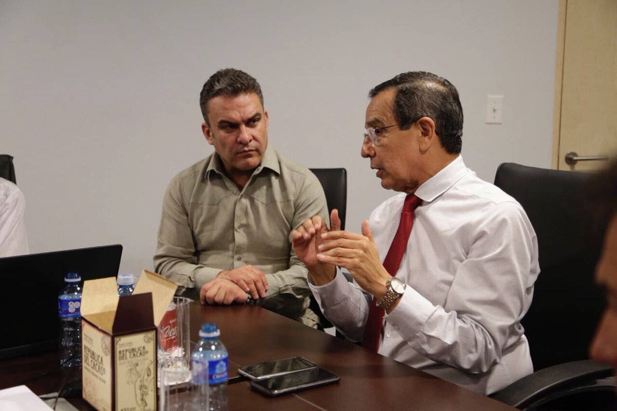 ppsesa's tweet photo. Junto al Secretario General @rgonzalezu, mantenemos reunión de avances con el equipo de la red latinoamericana de comunicación de @Parlatino_org https://t.co/uVfTmx9wG4