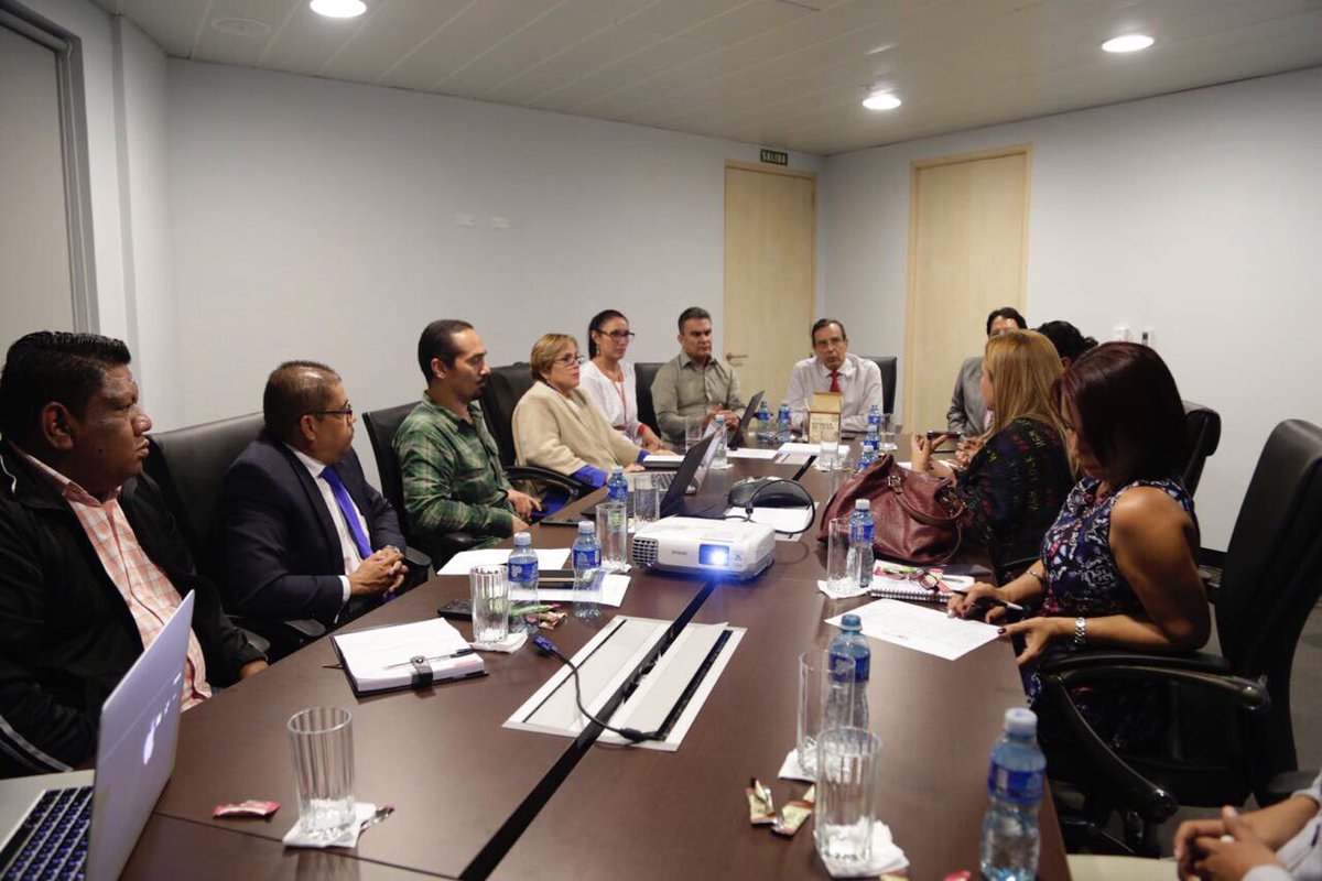 ppsesa's tweet photo. Junto al Secretario General @rgonzalezu, mantenemos reunión de avances con el equipo de la red latinoamericana de comunicación de @Parlatino_org https://t.co/uVfTmx9wG4