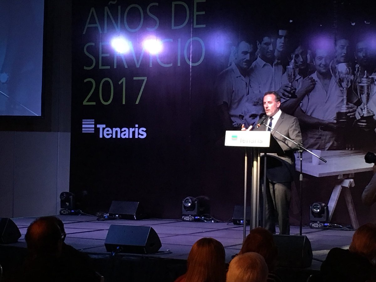 Tenaris_ar's tweet photo. Javier Martinez: “Hoy estamos celebrando el esfuerzo, la entrega y el compromiso de todos ustedes, con los que han escrito una página fundamental en la historia de excelencia industrial de Tenaris”. #AñosdeServicio https://t.co/LS5LlGcDF9