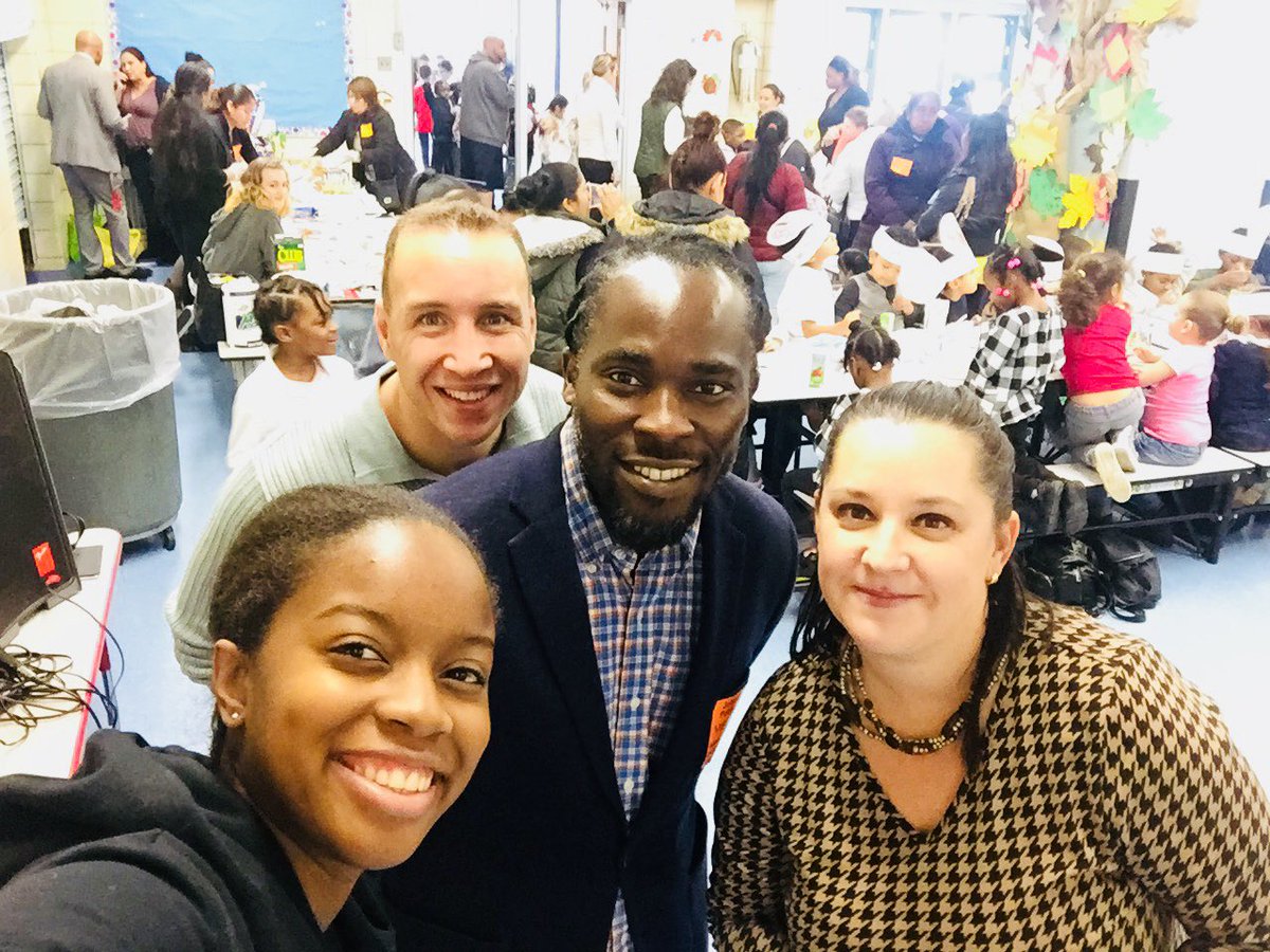 IslandVoiceInc's tweet photo. Giving thanks at the Dual Language Thanksgiving Feast At @PS16School   We gave English &amp; Spanish speaking students @WesternBeef giftcards for the holidays w/ Military Vet. Boyd Melson! https://t.co/DemgNo78Zu