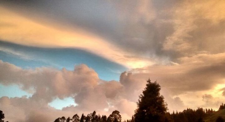 Cooelo23's tweet photo. Atardecer Guarne ⛅🙏 https://t.co/40gaO3D48K
