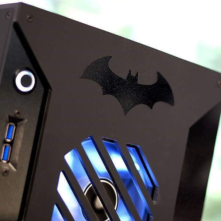 N3xusComputing's tweet photo. I'm Batman.

#n3xuscomputing #buildapc #custompc #gaming #gamingpc  #desktop #computer #pcmasterrace #parvum https://t.co/KrbQMgiLqv