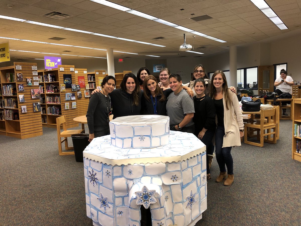 msmignone's tweet photo. These ladies are the best! How many other libraries have igloos for their penguin books? 🐧 ⛸ ❄️ 📚 @JerichoMS @lindsaybtauber #jerichoms #jerichomslibrary #futurereadylibs https://t.co/d7h2sGM9lj