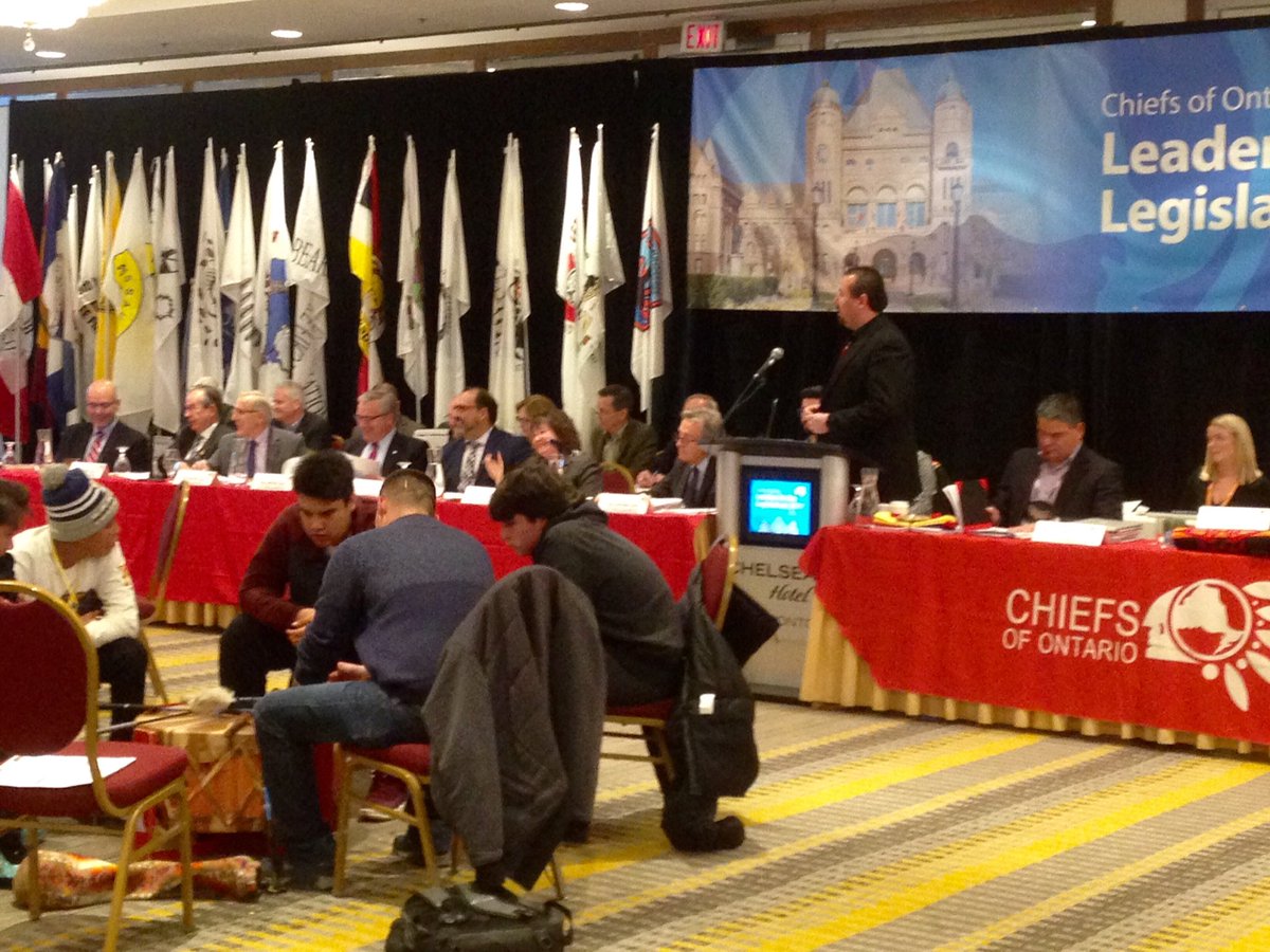 DZimmerAurora's tweet photo. The final day of @ChiefsofOntario #LiL2017 focused on important issues like Environment, Energy & Infrastructure. Thank you First Nations leaders for sharing these past 3 days. https://t.co/3VhrwubQOY