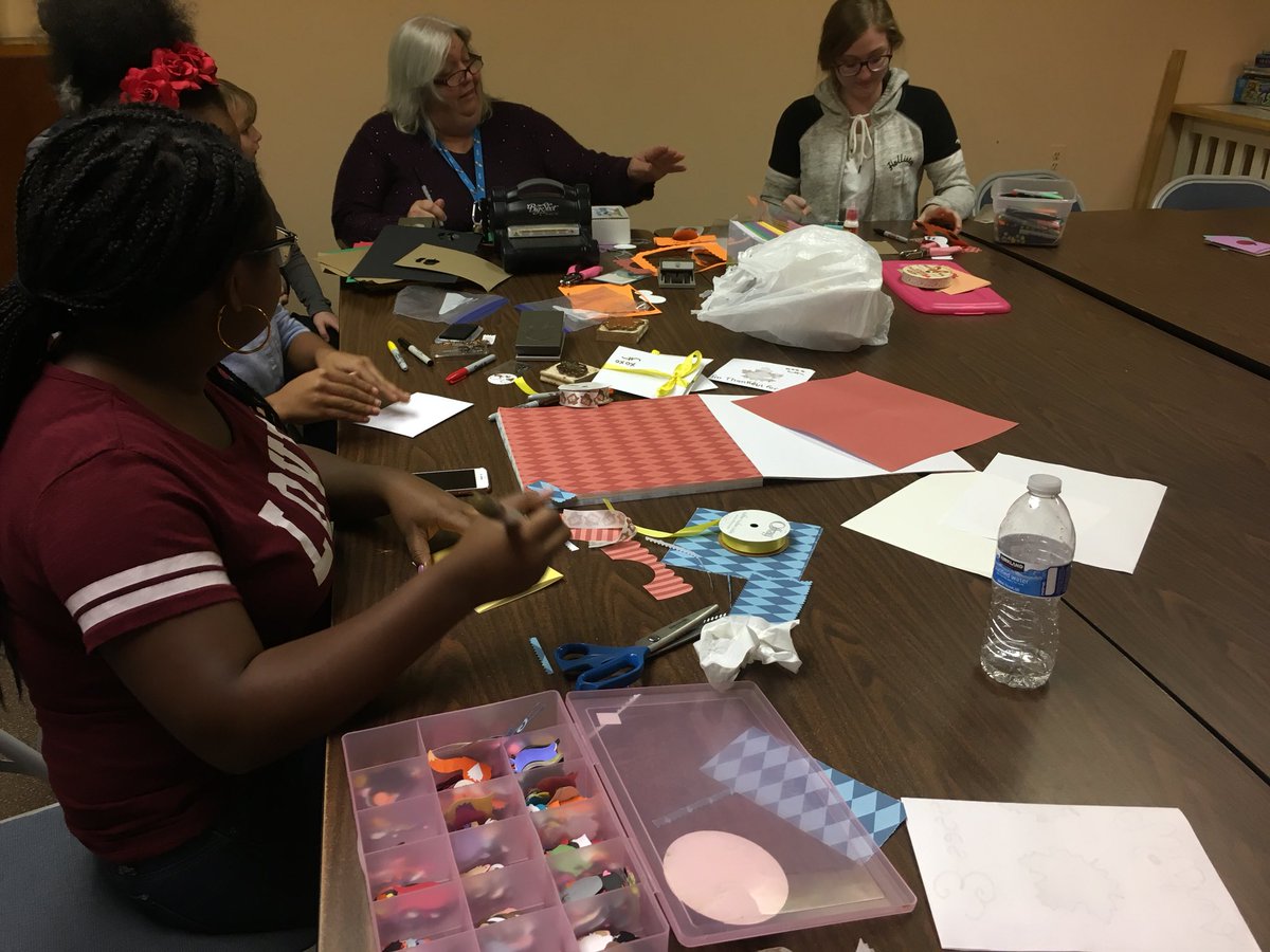 So proud of <a href="/LansdowneMS/">Lansdowne Middle</a> 8th grade AVID students volunteering time to help others this thanksgiving. <a href="/BCPS_AVID/">Baltimore Co AVID</a> <a href="/LMS_AVID/">LMS_AVID</a> <a href="/MrDunlapLead/">Frank Dunlap</a> <a href="/BMurray_LMS/">Barbara Murray</a>