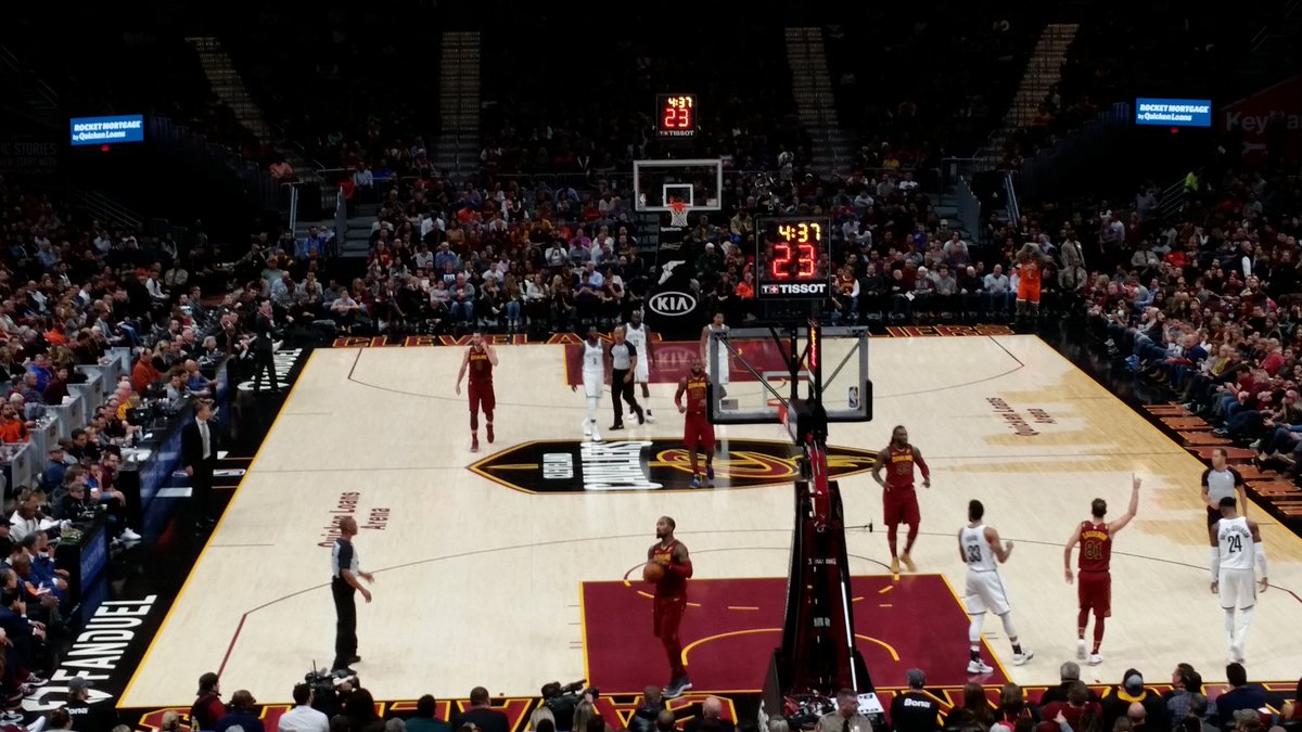 DebJLee's tweet photo. Thanksgiving Eve with the Cavs! https://t.co/DfHTZW4jIc