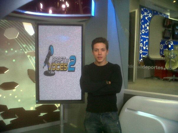 XaviSol_'s tweet photo. #UnDíaComoHoy | 2011
Hace 7 años participé en un programa llamado #DraftDeVoces, no tuve el pick soñado que daba el concurso. Sin embargo agradezco haber encontrado el camino para irlo construyendo! Resistencia, no velocidad, sueña, decreta, acomete, triunfa! https://t.co/9N6EpKR7ZF