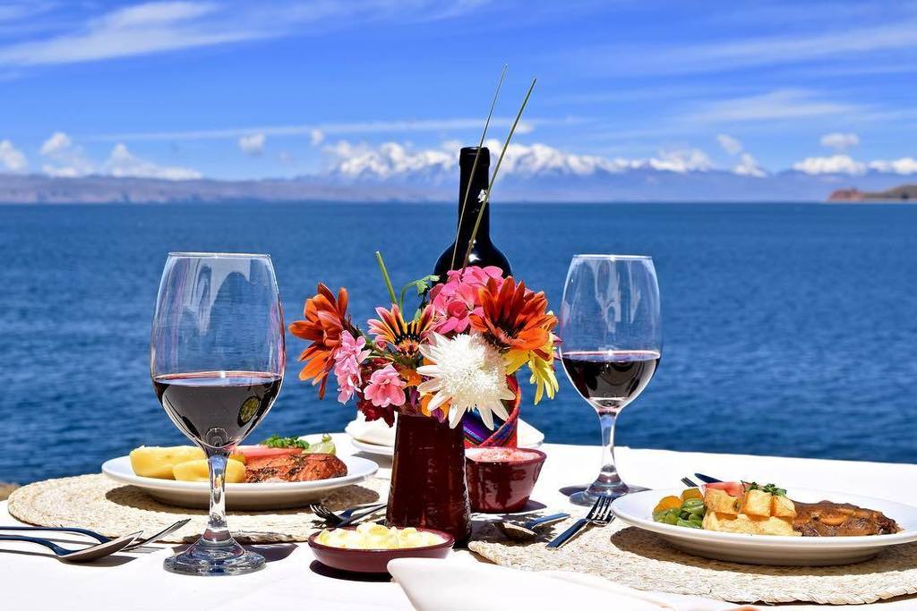 crillon_tours's tweet photo. Bespoke Luxury Experiences🍷
・
・
・
・
・
#LakeTiticaca #Bolivia #CrillonTours #LuxuryTravel #Travel #AdventureTravel #traveltogether #instatravel #travelgram #ThisIsAdventure #changeworlds #soluxperience #WTMTravels #TLPicks #lonelyplanet #insidert… https://t.co/fK7CvgZYdn https://t.co/OiCVAhkgSJ