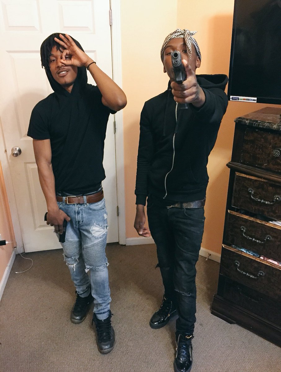 liljames064's tweet photo. Before Da Apprehension ✅ https://t.co/dgGBzJYgmQ