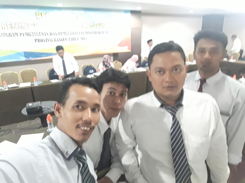 dedeidzul's tweet photo. Kegiatan pelatihan kapasitas PLD Banten
#pendampingbanten
#KelasE
@EkoSandjojo
@taufikmadjid71
@fachrilabalado
@Dwirahm54473578
@acongteahasan79
@p3mdpandeglang https://t.co/ATtojzFk9j
