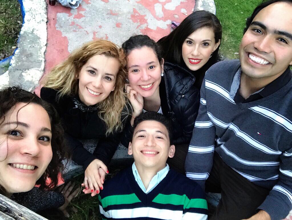 Makeiri's tweet photo. Los quiero con todo mi corazรณn โฅ๏ธ #PhDCrew https://t.co/Tvbyn6LNXM