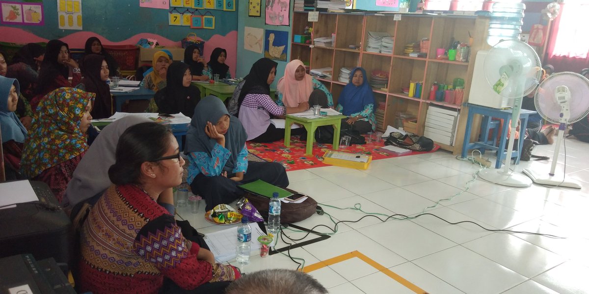 KBL tendik paud dilanjut dgn gugus paud di sematu jaya.