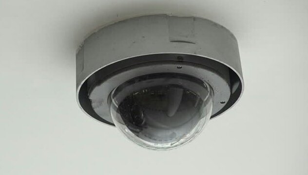 KejriLies's tweet photo. @msisodia @ArvindKejriwal 1. What @ArvindKejriwal promised
2. What he delivered
#CCTV https://t.co/PdmUnYKmY1