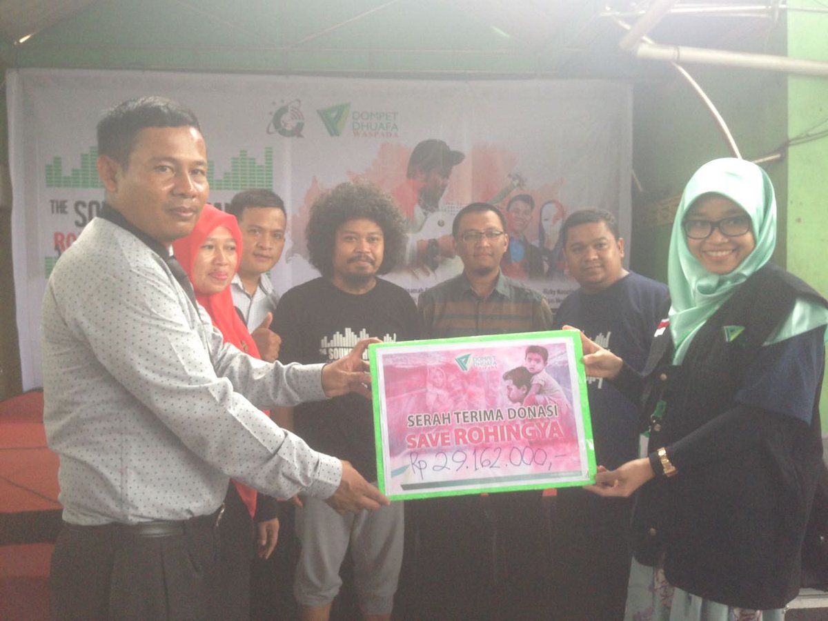 dompetdhuafaorg's tweet photo. Alhamdulillah terkumpul donasi untk Rohingya di acara #SoundOfHumanity . Terima kasih Sahabat Medan ! @DDWaspada https://t.co/bUBKKEWfJT