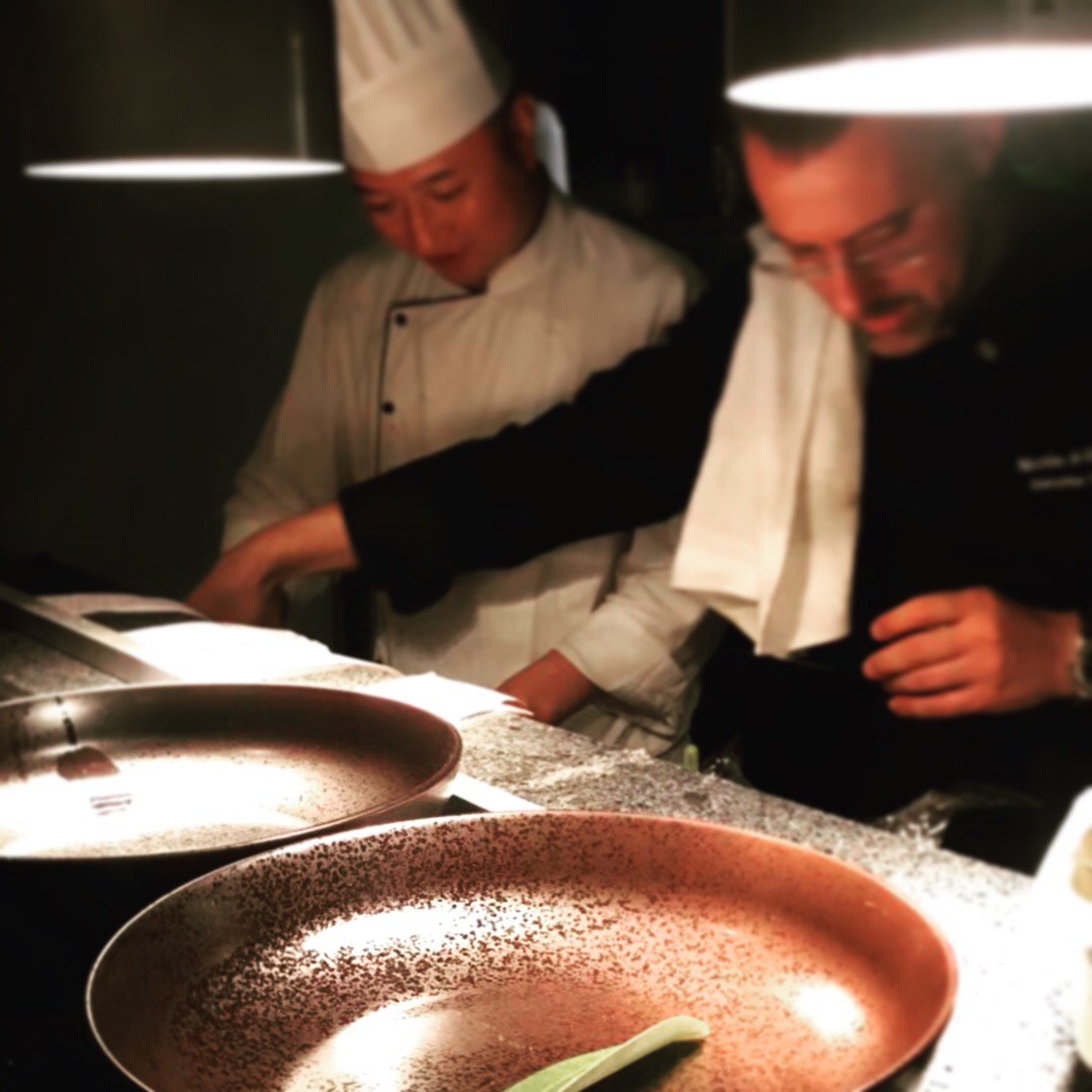 LuzerneGlobal's tweet image. Four Seasons Hotel Shanghai- The taste of artistry #luzerne #luzerneglobal #EverydayBest #Shanghai #fourseasonshotel