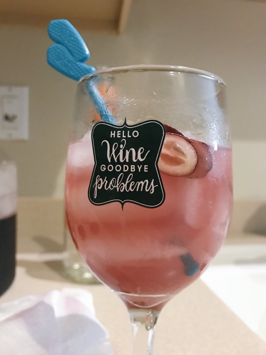 EsotericASMR's tweet image. Making thanksgiving cheer for tomorrow. 😁#ThanksgivingEve