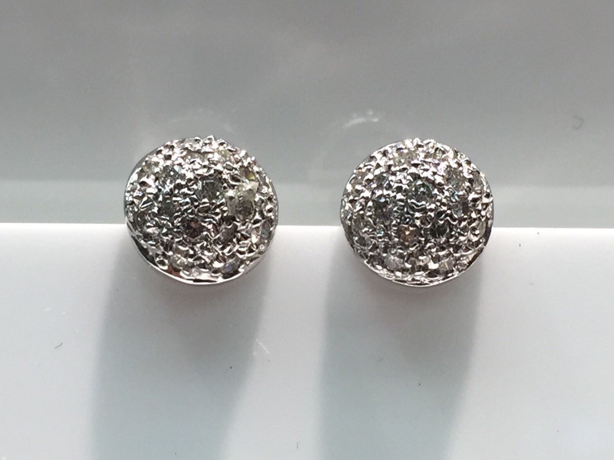 KaLaiWong's tweet photo. Excited to share the latest addition to my #etsy shop: #14K #WhiteGold #HalfSphere #Diamond #Earrings https://t.co/WNgxdrc5US https://t.co/c0jL1VFNGc