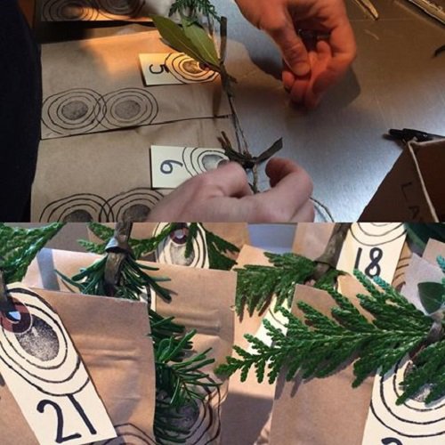 I've found 15 of the best #tea #AdventCalendars!

09 - For the world collector | <a href="/tasteTeafarm/">WESTHOLME TEA FARM</a>   | $150 | 365 cups of tea in loose leaf form, 24 different tea! | #greentea #blacktea #tisane #Whitetea #Oolong #Puerh #Yerbamate &amp; #Matcha!

For more: tastethetea.co.uk/2017/11/14/tea…