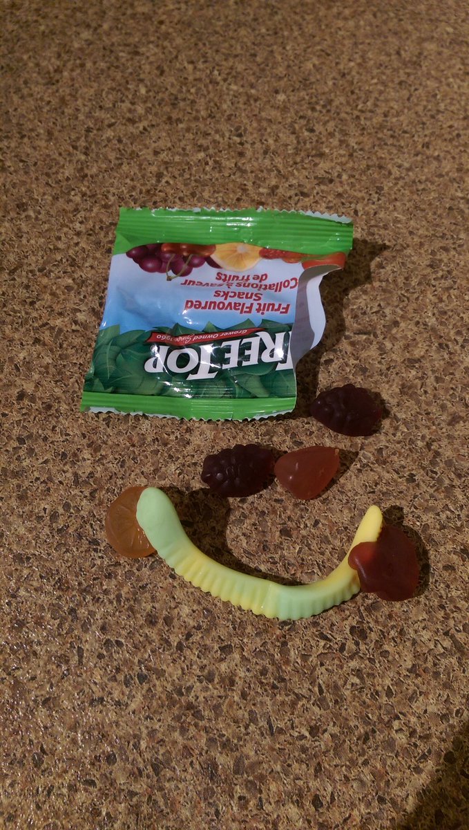 MOlson308's tweet photo. I found a worm in my fruit salad. Seriously. Open package. Worm. #fruitfail https://t.co/1vf732I8Qb