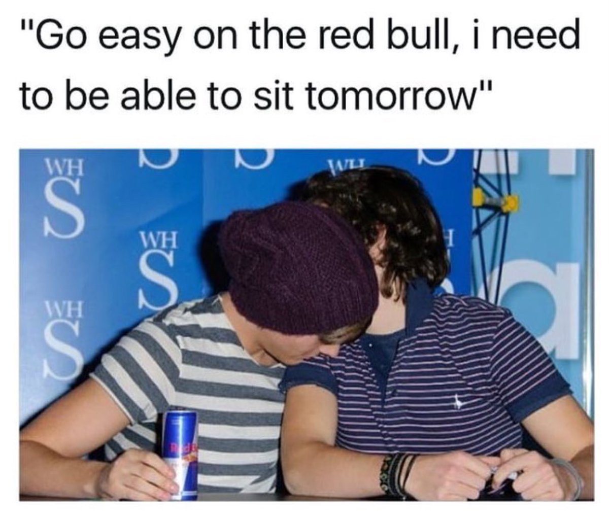 xHarryxlouisx28's tweet photo. What if that’s what @Harry_Styles actually said?😂
#LarryStylinson #LouisTomlinson #HarryStyles #LarryIsReal #JustLikeYou #Kiwi #BackToYou #SOTT #MITAMtour #1Dcomeback #1D #LarryOrganization https://t.co/619CHzkJoZ