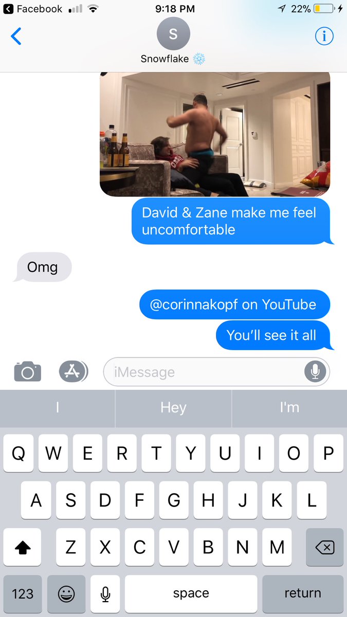 JustinVsMatt's tweet photo. @CorinnaKopf just showing you off to my friends https://t.co/TRsnVFIlqY