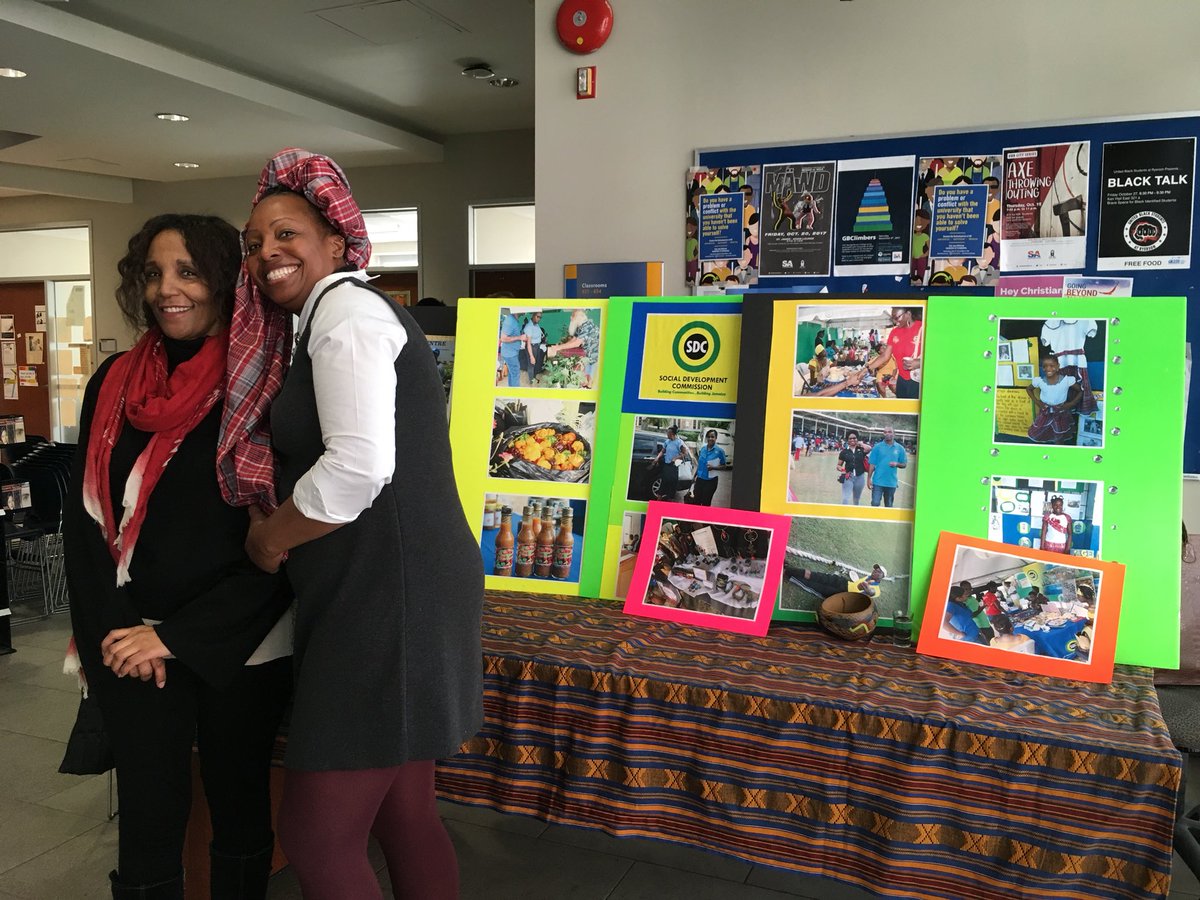skybluedawn's tweet photo. Amazing #SWStudents exhibiting their very interesting work @RyersonFCS Awards event. Congratulations!!! https://t.co/FrND1W0Hw8