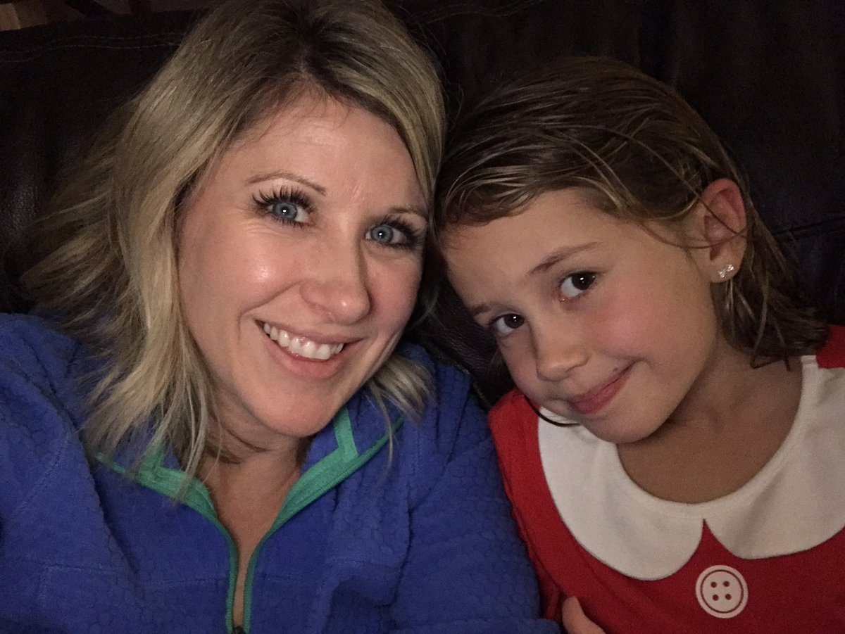 SarahBakerBES's tweet photo. Doesn't get much better than this!! #WatchingElf https://t.co/WPgPHx76ip