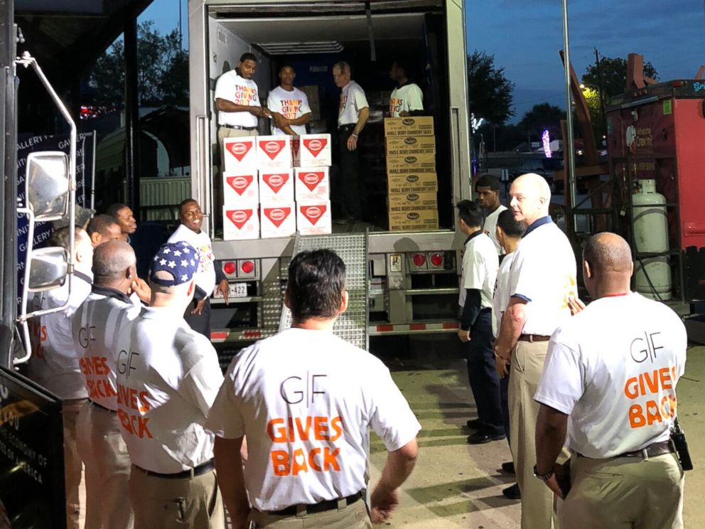 ABC's tweet photo. 'Mattress Mack,' who sheltered people during Harvey, prepares to 'give thanks' with nearly 20,000 Texans at his free Thanksgiving dinner. https://t.co/eNLkDM5NJD https://t.co/4tCsv9tHvd