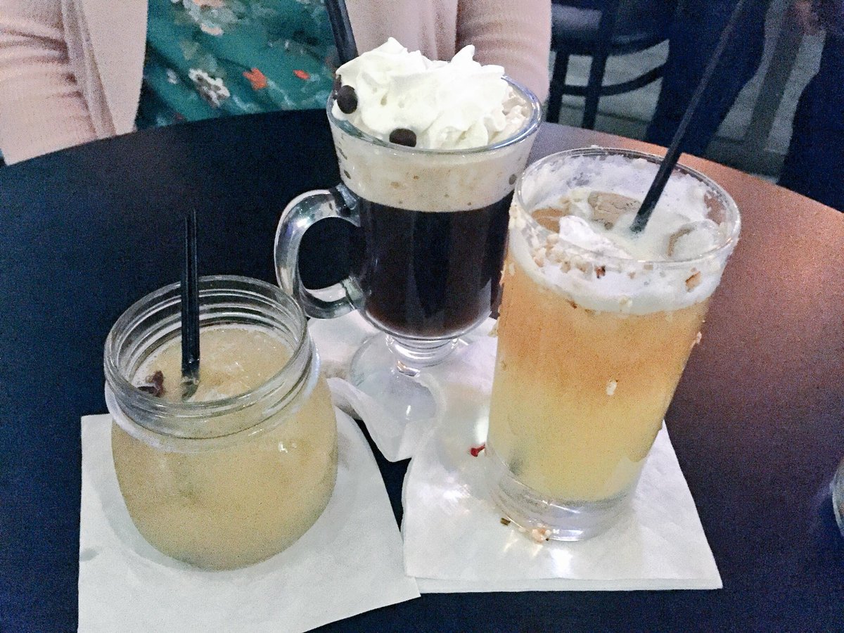 TheJillTaylor's tweet photo. Toasting a Happy 21st Birthday to @TeamJuJu 🎉 #TeamJuju #TeamStartJuju #JujuDay https://t.co/MeTCd4SY5R