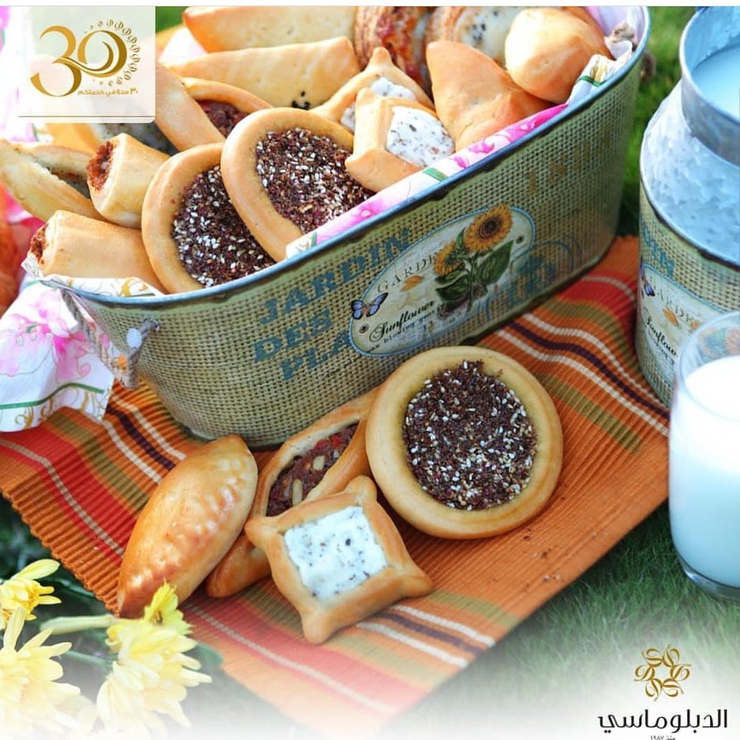 DiplomatSweets's tweet photo. فطور خفيف و لذيذ في هذه الأجواء الجميلة من #الدبلوماسي https://t.co/6CEHj9LXE7
