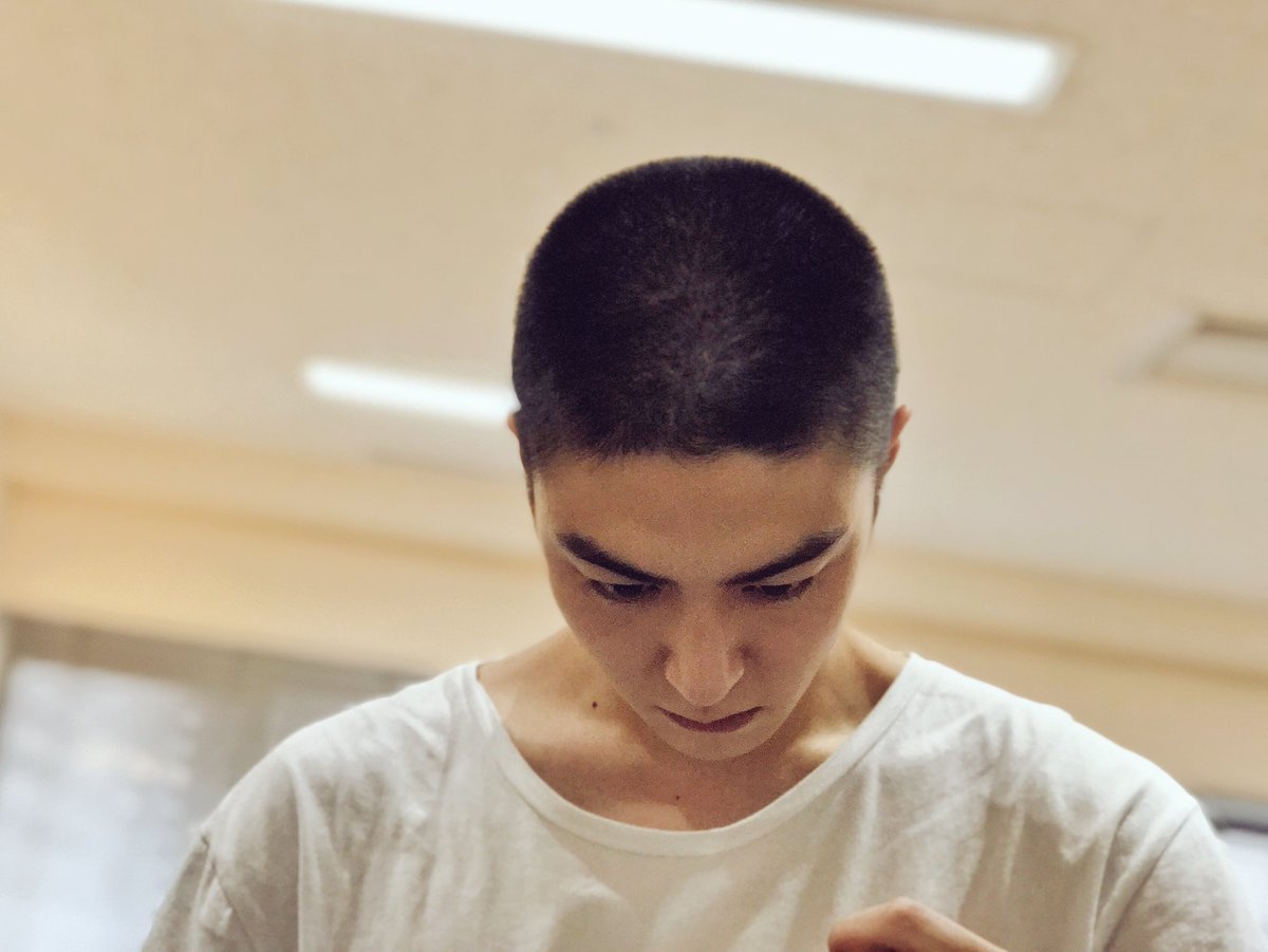 女と男 ワダちゃん Twitter પર めっちゃ坊主お似合いです 頭の形綺麗 女と男 ワダちゃん Twitter પર めっちゃ坊主お似合いです 頭の形綺麗