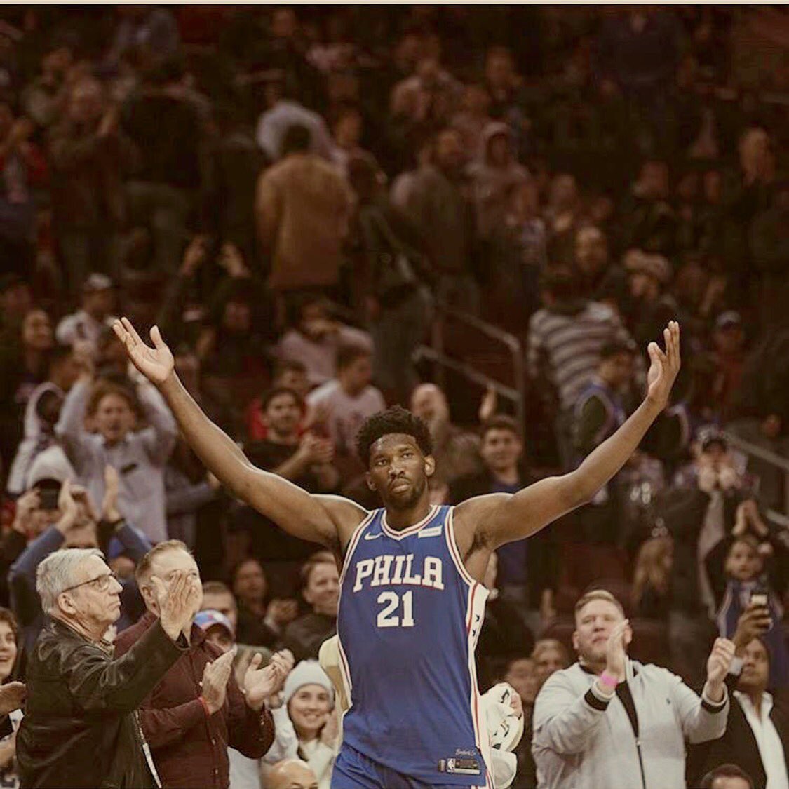 JoelEmbiid's tweet image. The love in this city is different.... Special connection we have... I really appreciate it #TheProcess