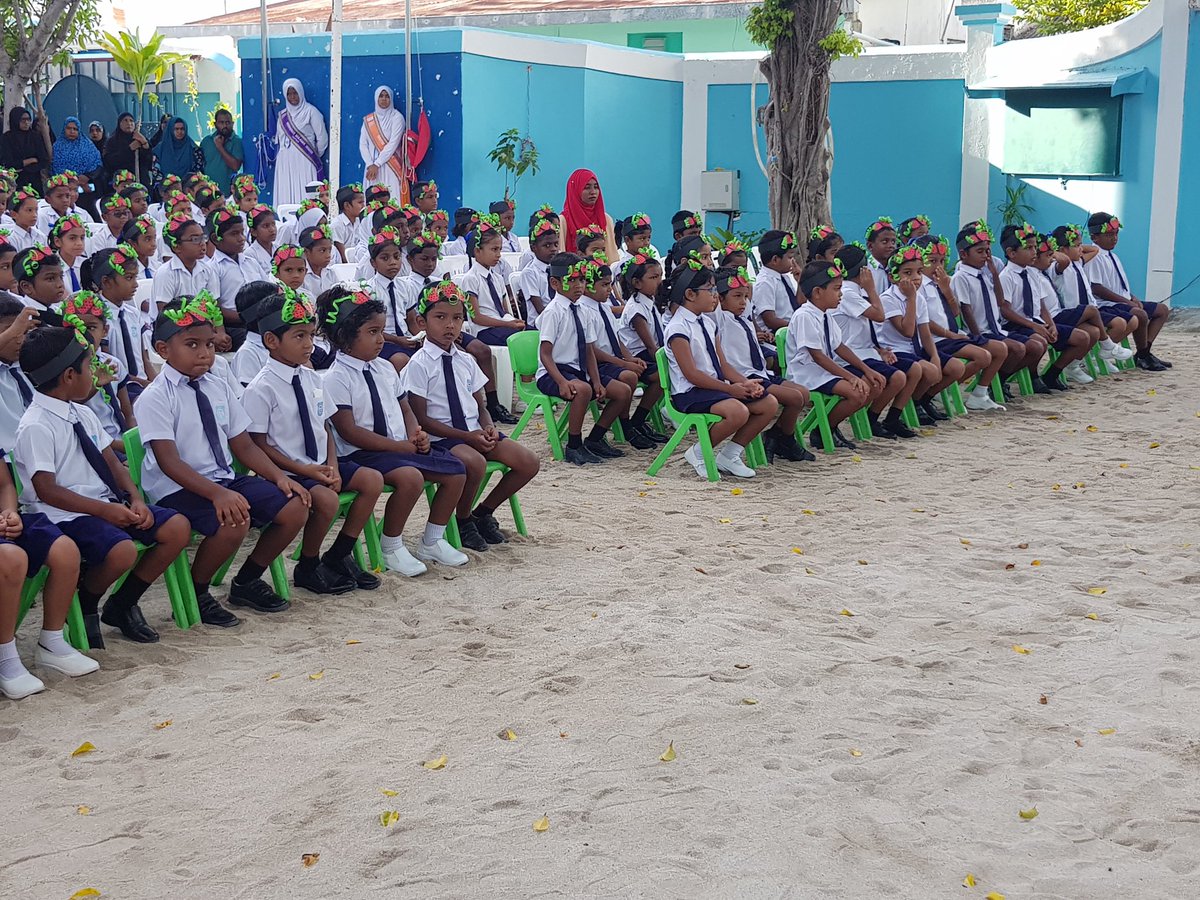 Successfully Done the Academic Year 2017 @EducationMV <a href="/aishathshiham/">Aishath Shiham</a> @pscherri <a href="/NajfaGasim/">Najfa Gasim</a> <a href="/Muhainfuli/">Abdul Muhaimin</a> <a href="/IbrahimRushdhy1/">EJAAR</a>