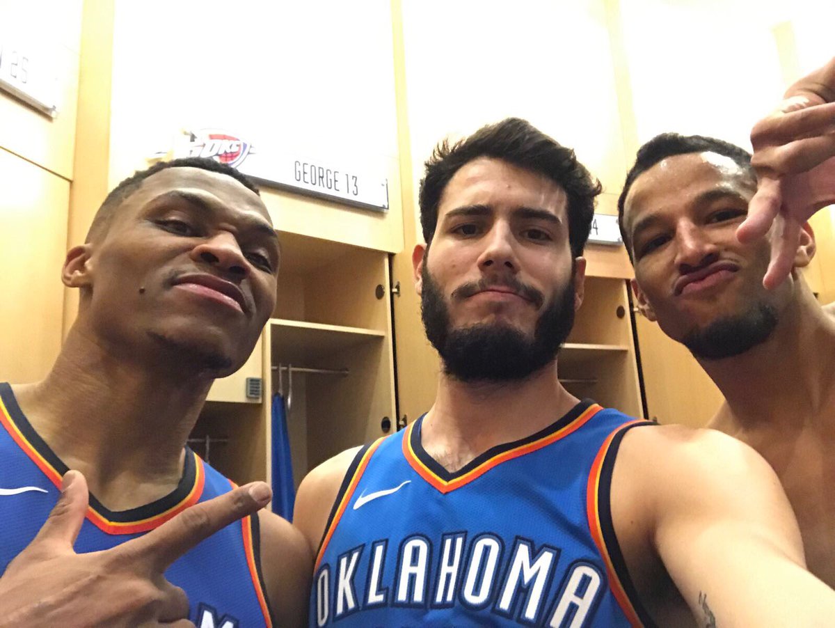 傷愈歸來！Abrines祝賀Roberson：很高興看到你重回賽場！