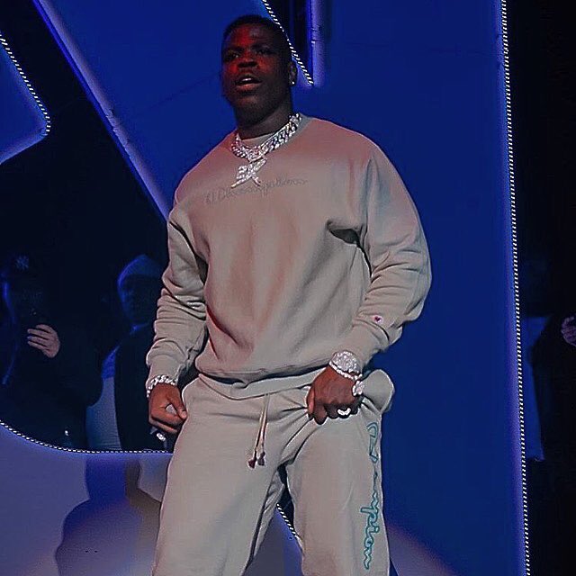 CASANOVA_2X's tweet photo. When you really know somebody you can’t hate them. Or maybe it’s just that you can’t really know them until you stop hating them.I hope that don't go over y'all heads (SB) Also go check out my documentary on @revolttv https://t.co/cLuGHcL5j3 get to kn...https://t.co/mGGzAqV0mc https://t.co/CCRLlcLIzH