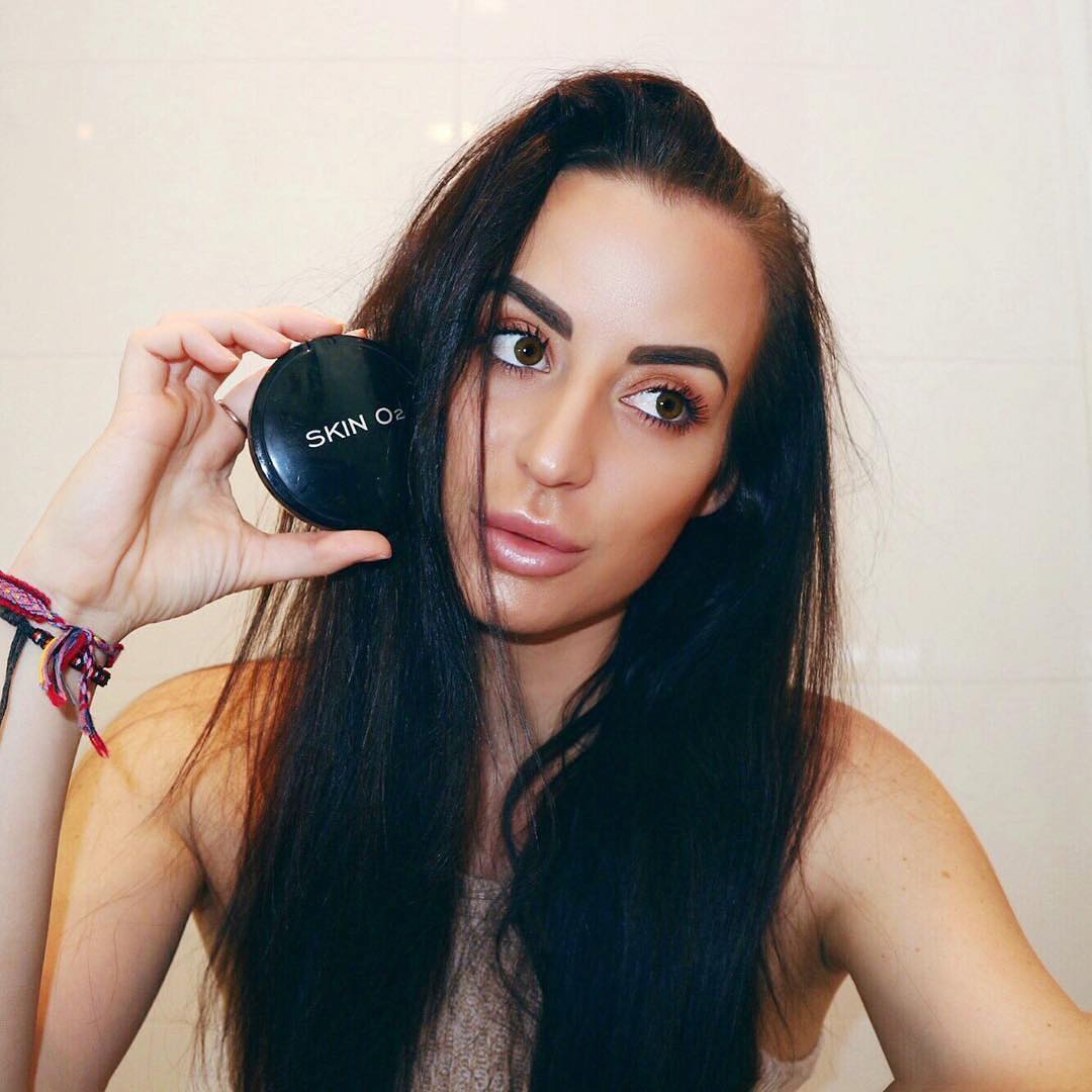 SkinO2ME's tweet photo. Keep your skin glowing and flawless with our doctor-formulated Mineral Compact. #SkinO2ME https://t.co/hY5Hbhs3VI