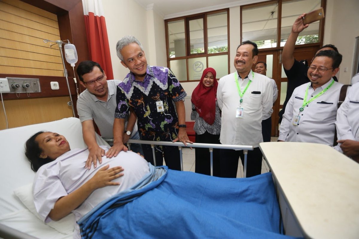Ganjar Pranowo turuti permintaan ngidam Silvia.