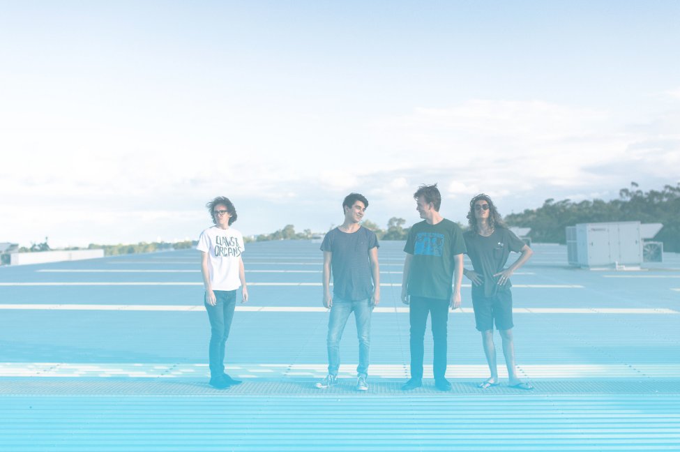 .<a href="/electriczebraau/">Electric Zebra</a> sidestep the grunge movement > ow.ly/ojsh30gLwUo