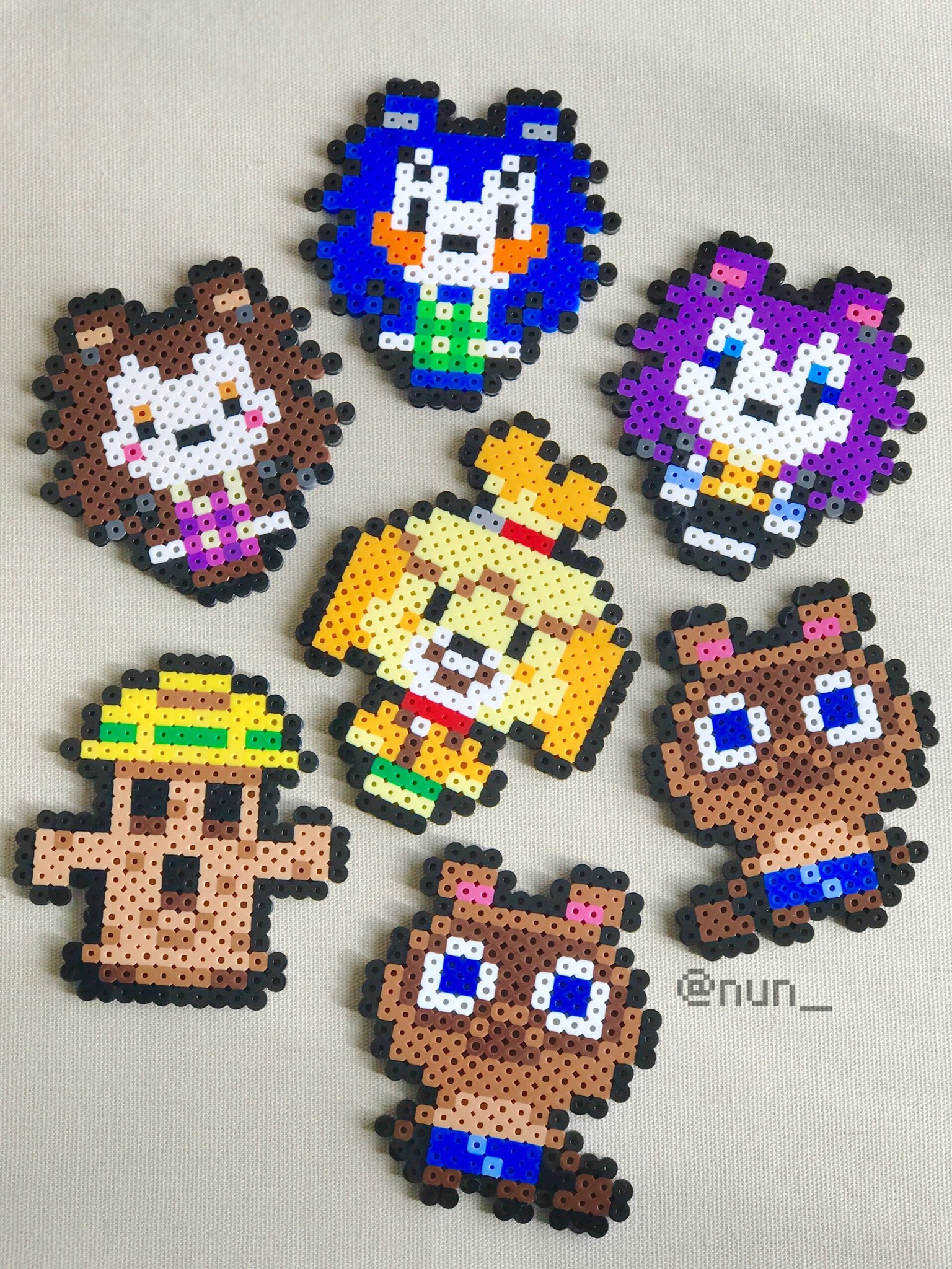ぬん どうぶつの森 ポケットキャンプ ドット絵書いて図案作ってアイロンビーズしたよ なかよしの住民さんも作りたい ドット絵 アイロンビーズ どうぶつの森 ポケ森 T Co Ljj5gvbgcw Twitter